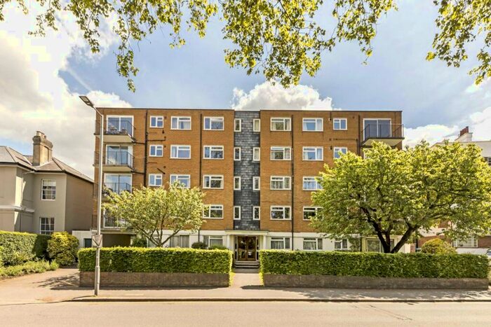 2 Bedroom Flat To Rent In Claremont Road, Claremont Road, KT6