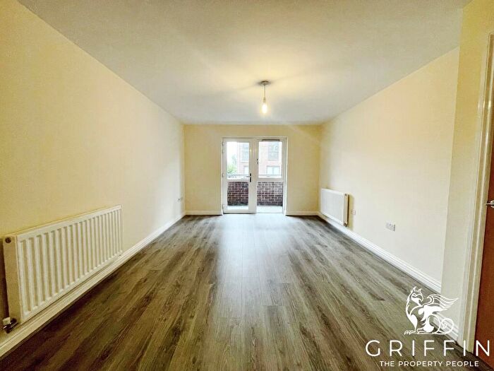 1 Bedroom Flat To Rent In Draper Close, Grays, RM20