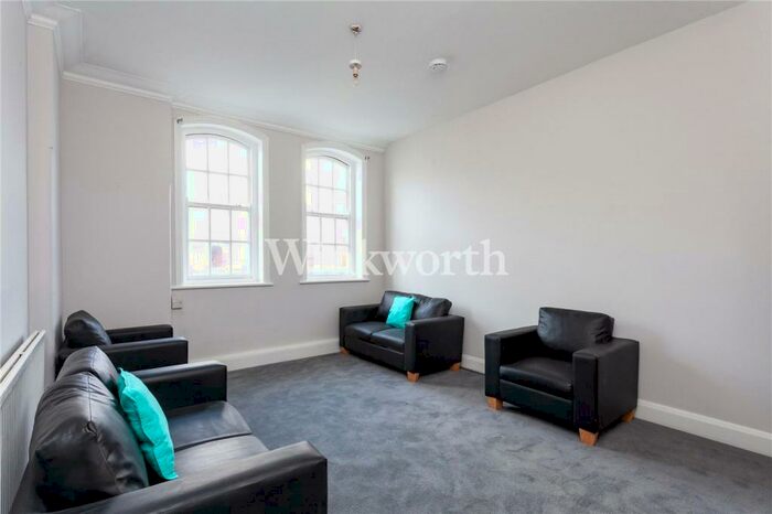 4 Bedroom Apartment To Rent In Golders Green Road, London, NW11