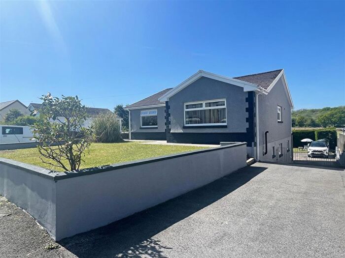 4 Bedroom Detached House For Sale In Cae Gwyn Terrace, Drefach, Llanelli, SA14