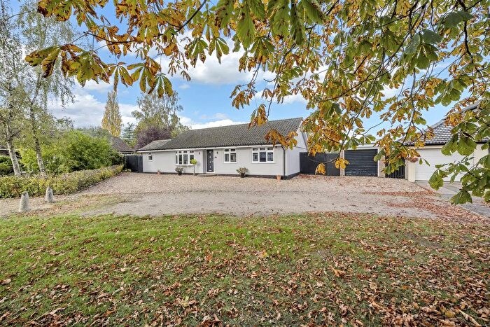 4 Bedroom Detached Bungalow For Sale In Barn Field, Chevington, Bury St. Edmunds, IP29