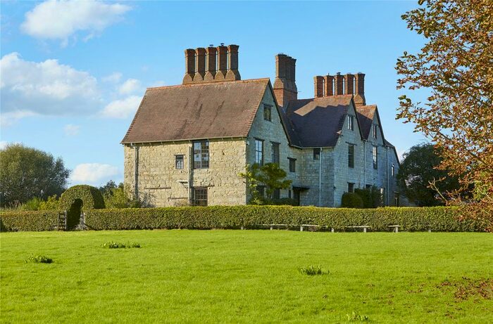 8 Bedroom Detached House For Sale In Radclive, Buckingham, MK18