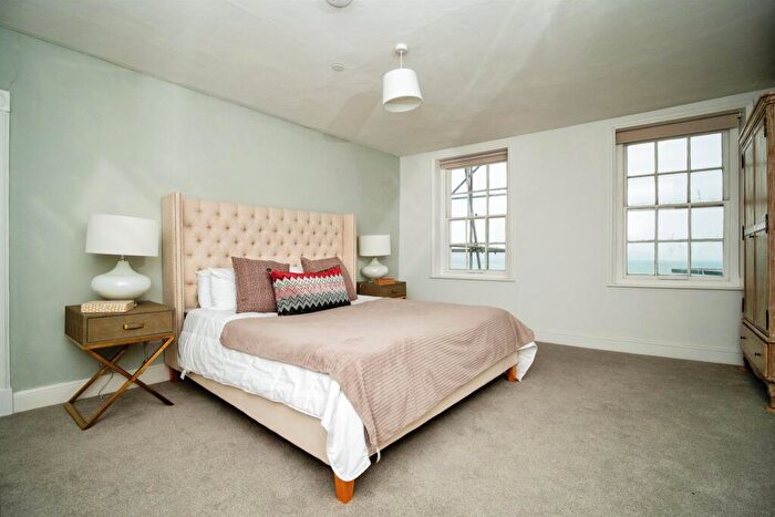 6 Bedroom House For Sale In The Esplanade, Weymouth, DT4