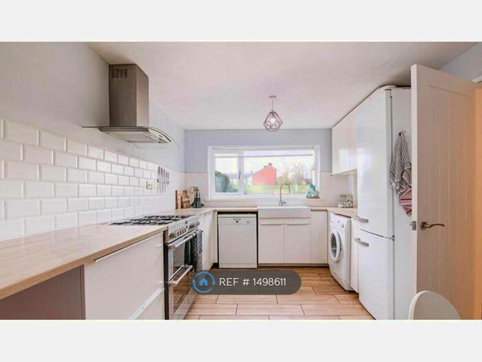 3 Bedroom Terraced House To Rent In New Spring Street North, Birmingham, B18