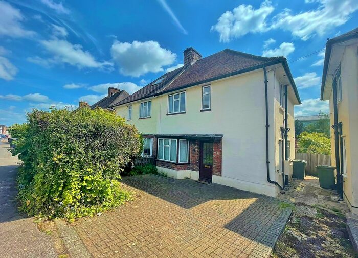 4 Bedroom Semi-Detached House To Rent In Weston Road, Guildford, GU2