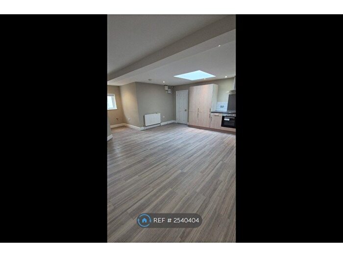 2 Bedroom Flat To Rent In Coach Yard, Baldock, SG7