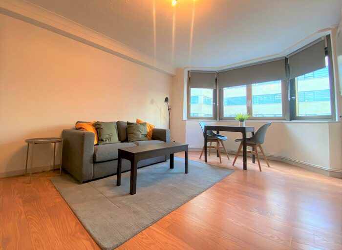 1 Bedroom Flat To Rent In Portsoken Street, London, EC3N