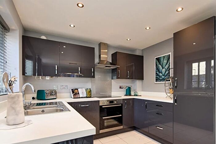 4 Bedroom Detached House To Rent In Welsh Road, Garden City, CH5