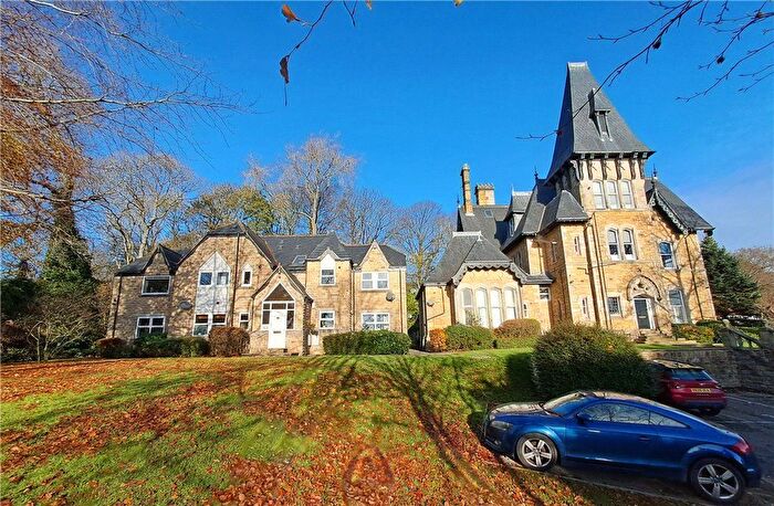 1 Bedroom Flat For Sale In Weetwood Manor, Weetwood Court, Leeds, West Yorkshire, LS16