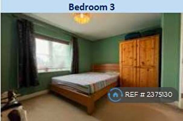 4 Bedroom Terraced House To Rent In Thistle Walk, High Wycombe, HP11