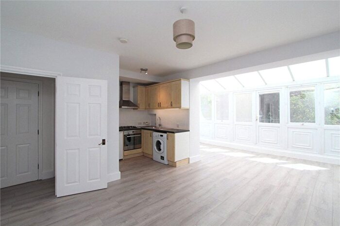 1 Bedroom Flat To Rent In Leopold Road, London, W5