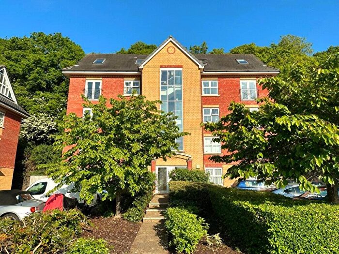 2 Bedroom Apartment To Rent In Bull Lane, St George, Bristol, BS5