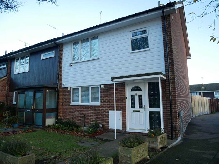 3 Bedroom End Of Terrace House To Rent In Callams Close, Parkwood, Rainham, ME8