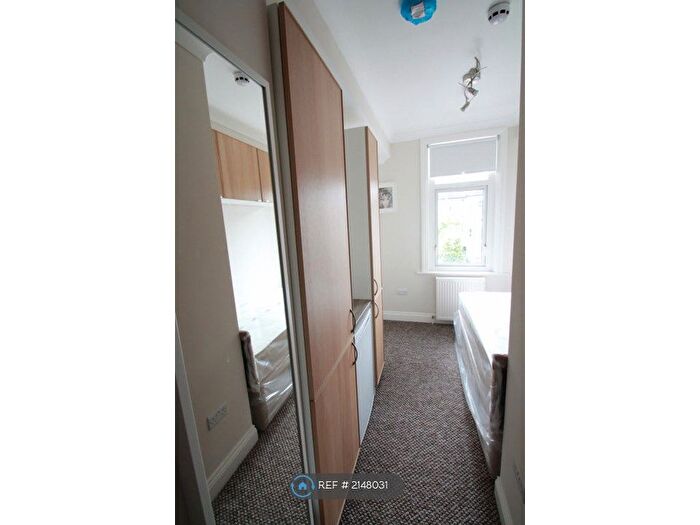 Studio To Rent In Pinner Road, Harrow, HA1