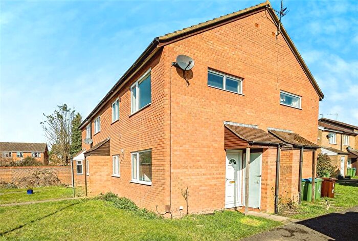 1 Bedroom House To Rent In Bowmont Drive, Aylesbury, HP21