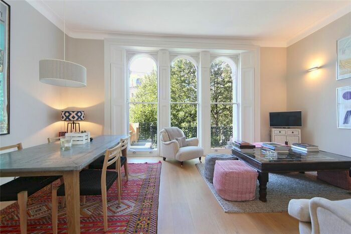 2 Bedroom Flat To Rent In Colville Road, Notting Hill, London, W11