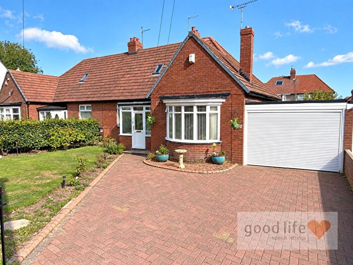 2 Bedroom Semi-Detached Bungalow For Sale In Romney Avenue, Grangetown, Sunderland, SR2