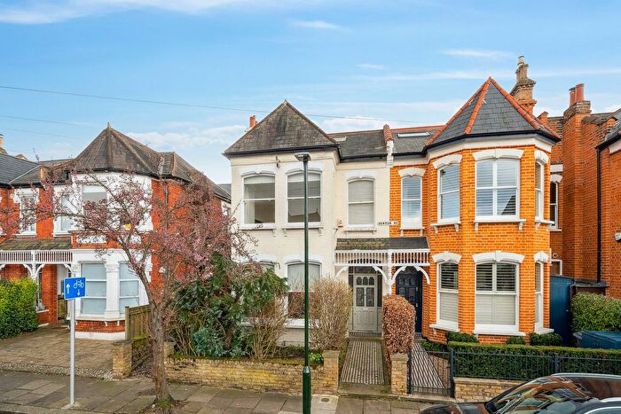 5 Bedroom Semi-Detached House To Rent In Denton Road, Twickenham, TW1