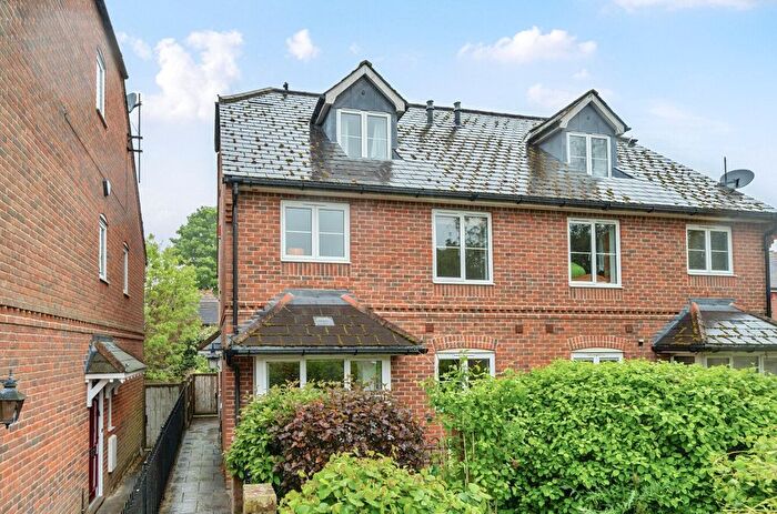 3 Bedroom Semi Detached House For Sale In Highfield, Twyford, Winchester, Hampshire, SO21