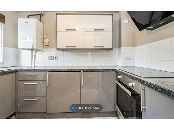 3 Bedroom Semi Detached House To Rent In Wolverton Road, Stony Stratford, Milton Keynes, MK11