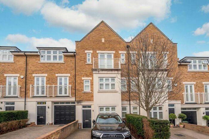 4 Bedroom Terraced House To Rent In Emerald Square, Roehampton, London, SW15