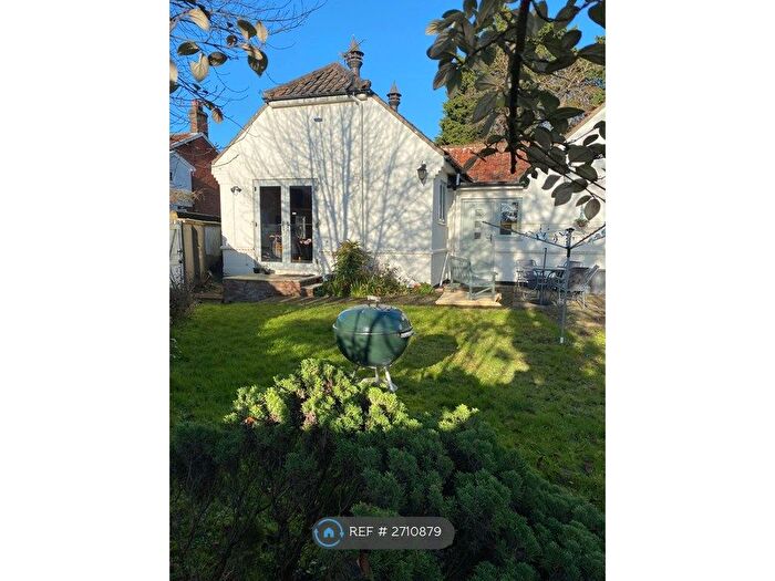 1 Bedroom Semi Detached House To Rent In Norwich Street, Hingham, NR9