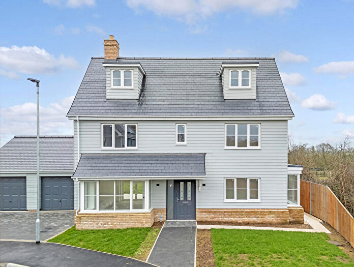 5 Bedroom Detached House For Sale In Hanningfield Park, Rettendon Common, CM3