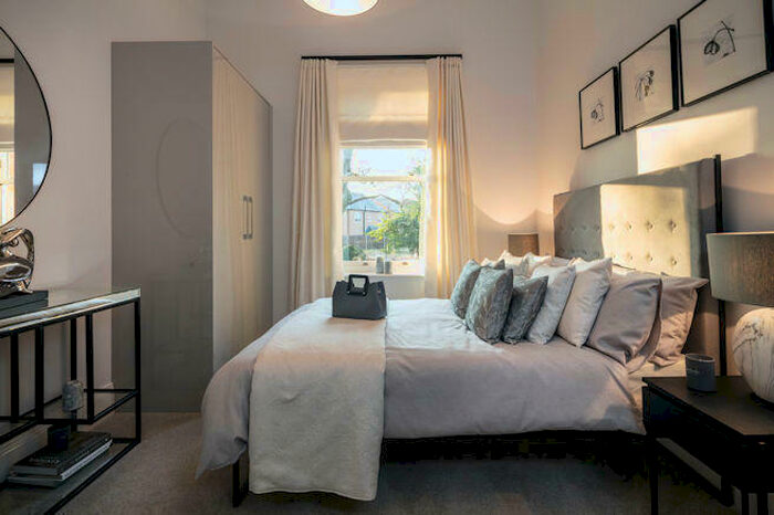 2 Bedroom Apartment For Sale In Weedon Road, Northampton, NN5