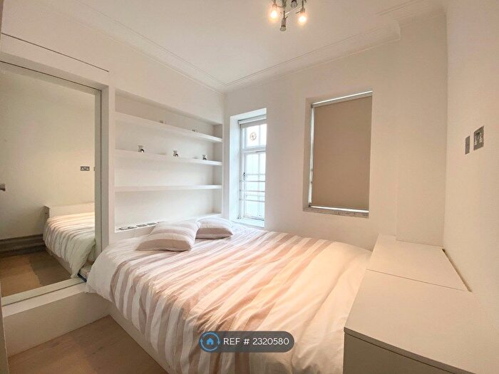 1 Bedroom Flat To Rent In Basildon Court, London, W1G