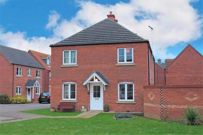 3 Bedroom Semi-Detached House To Rent In Merlin Close, Bourne, PE10