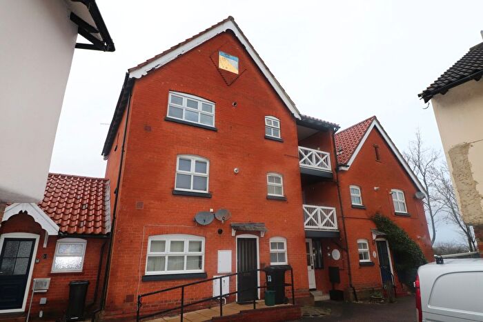 1 Bedroom Flat To Rent In Crouch Street, Basildon, SS15