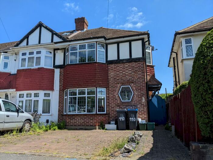 3 Bedroom House To Rent In Seymour Avenue, Morden, SM4