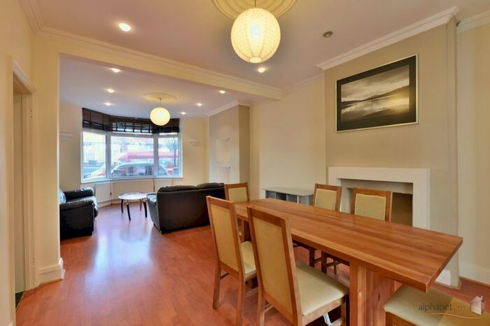 3 Bedroom Terraced House To Rent In Gardner Road, London, E13