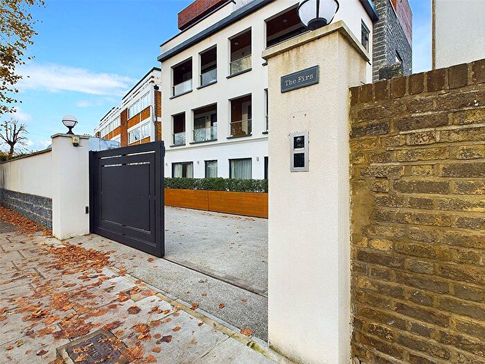 1 Bedroom Flat To Rent In Church Grove, Hampton Wick, Kingston Upon Thames, KT1