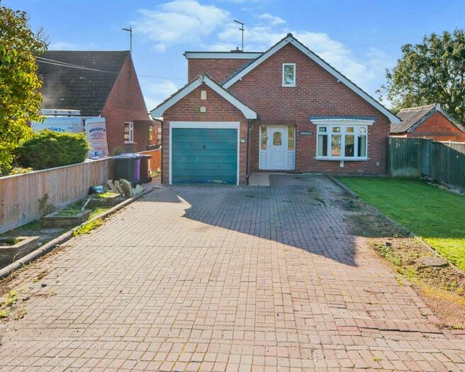 4 Bedroom Bungalow For Sale In Swineshead Road, Wyberton Fen, Boston, PE21