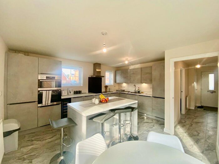 5 Bedroom House To Rent In Lion Gardens, Midge Hall, Leyland, PR26