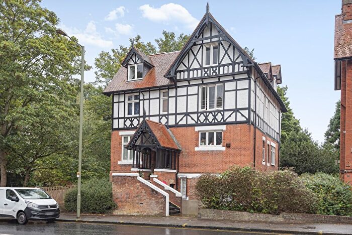 2 Bedroom Flat To Rent In Crystal Palace Park Road, Upper Sydenham, London, SE26