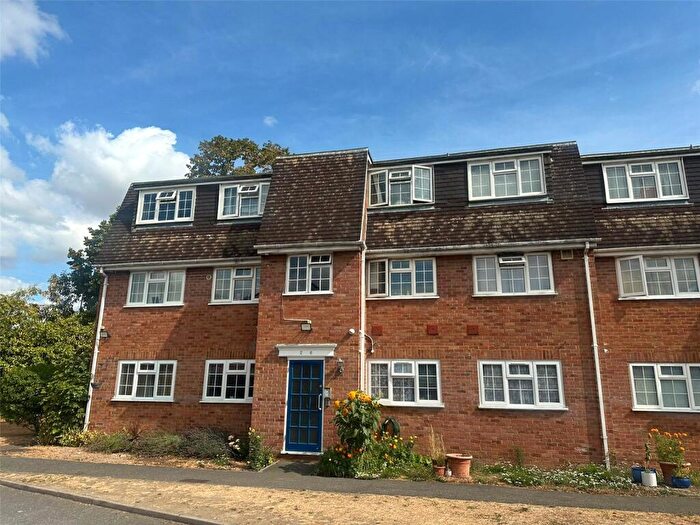 2 Bedroom Flat To Rent In London Road, Langley, Slough, SL3