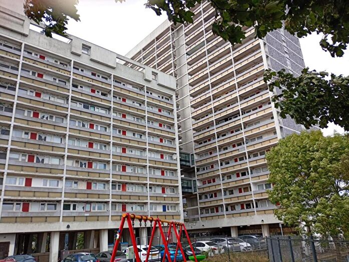 2 Bedroom Flat For Sale In Seamount Court, Aberdeen, Aberdeen City, AB25