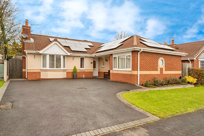 3 Bedroom Bungalow For Sale In Mayfields, Scawthorpe, Doncaster, South Yorkshire, DN5