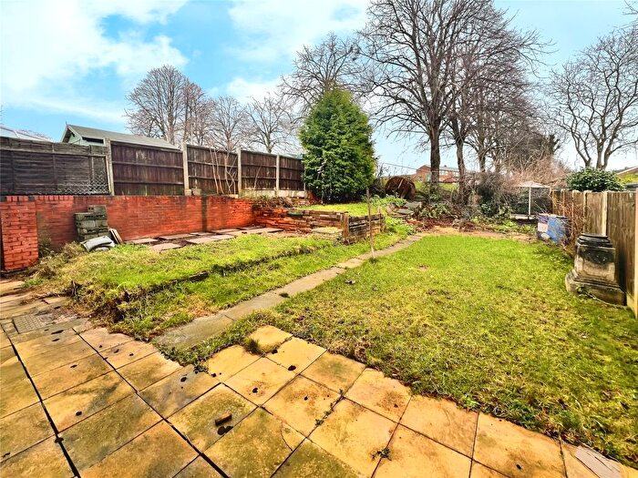 3 Bedroom Semi-Detached House For Sale In Yew Tree Crescent, Burton-On-Trent, Staffordshire, DE15