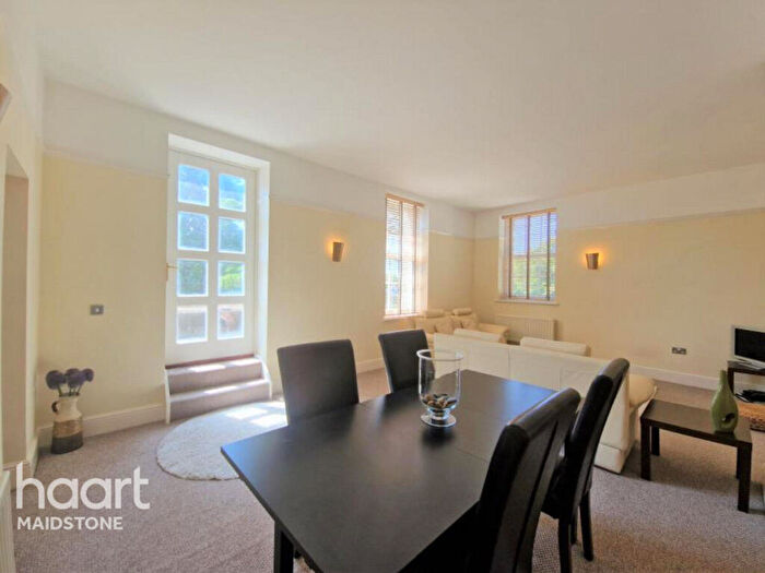 2 Bedroom Apartment To Rent In St Andrews Park, Tarragon Road, Maidstone, ME16