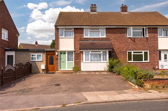 3 Bedroom Semi-Detached House For Sale In Cornwall Road, Ampthill, Bedfordshire, MK45
