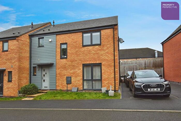 3 Bedroom Semi Detached House For Sale In Garner Road, Giltbrook, Nottingham, NG16