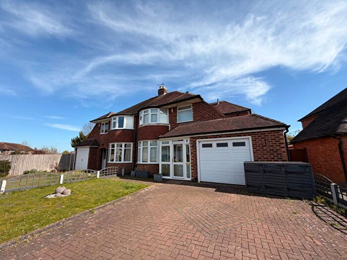 4 Bedroom Semi Detached House To Rent In Stirling Road, Sutton Coldfield, B73
