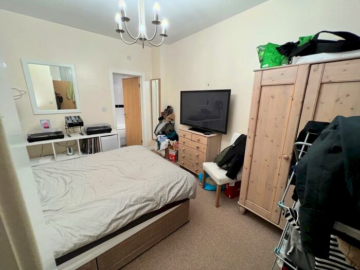 2 Bedroom Flat To Rent In King John Terrace, Newcastle Upon Tyne, NE6