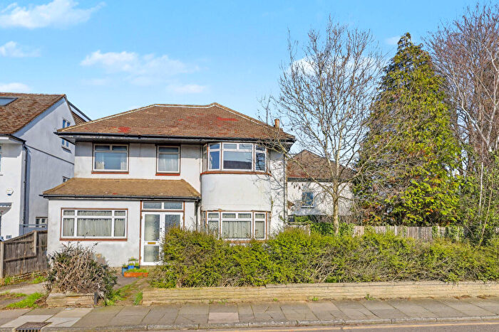 4 Bedroom House For Sale In Willow Road, Enfield, EN1