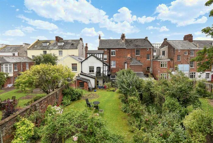 2 Bedroom Apartment To Rent In Exeter, EX2