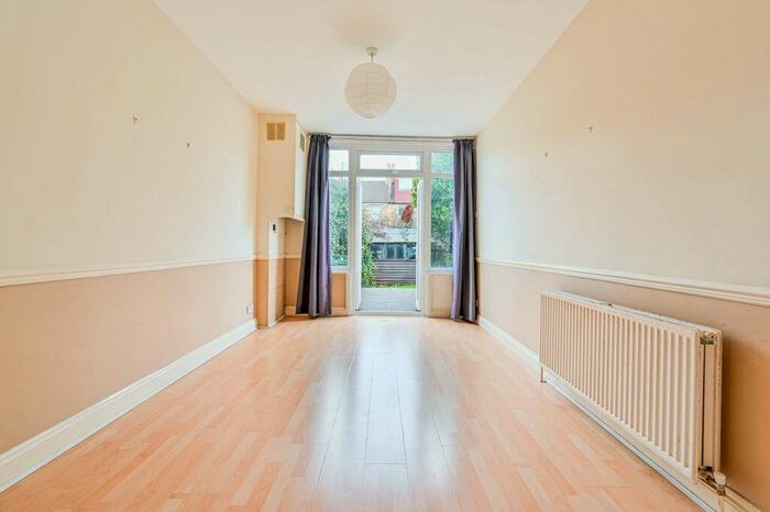 3 Bedroom Terraced House To Rent In Stratford Road, Norbury, CR7