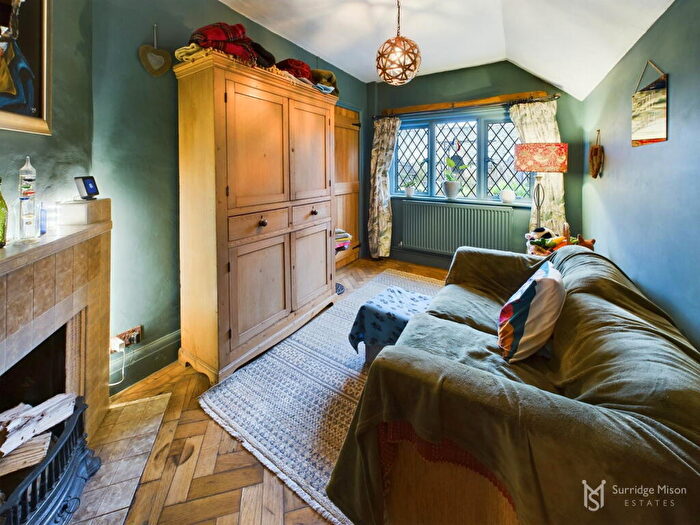 2 Bedroom Cottage For Sale In High Street, Pevensey, East Sussex, BN24
